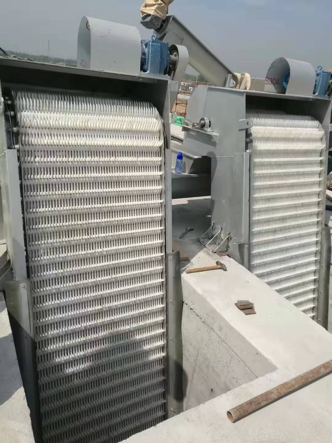 GSHP Type Rotary Rake Grille Decontamination Machine
